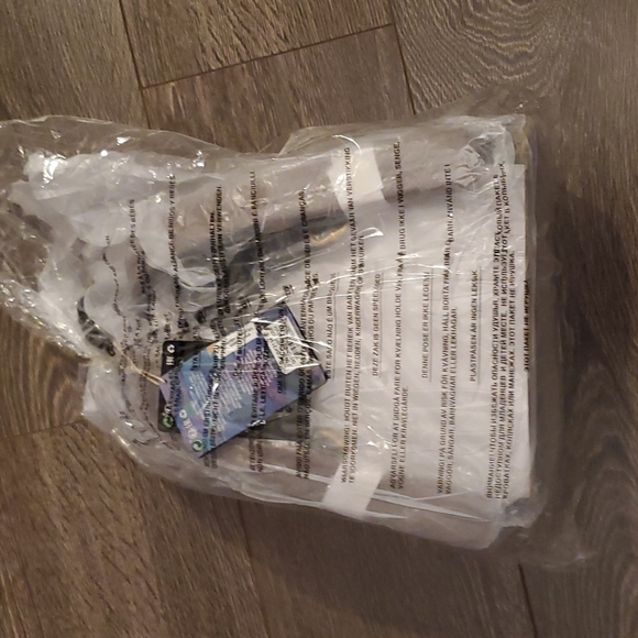 🌹 Loungefly Disney Beauty And The Beast Gaston Villains Mini Backpack Purse Bag - Picture 7 of 8